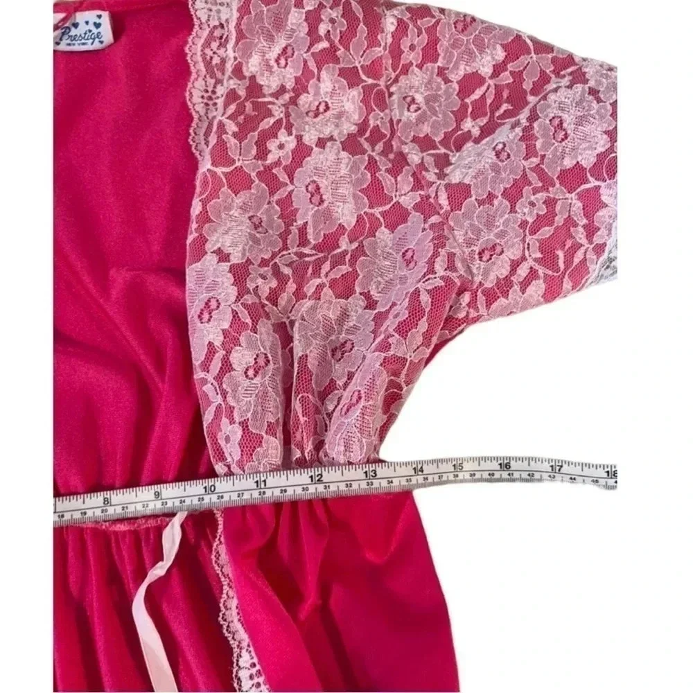 Vintage 1960s Prestige New York 2 pc‎ Nightgown Peignoir Hot Pink USA.